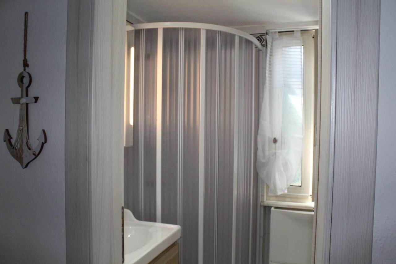 Ferienwohnung La Casa Ridente : Ischia Porto Exterior foto